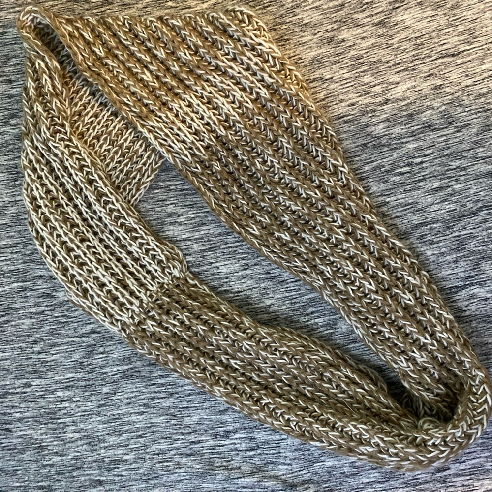 Scarf - Picture 2 of 2